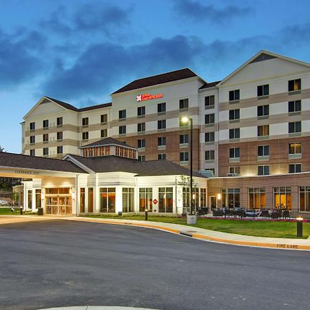 Hilton Garden Inn Woodbridge Eksteriør bilde